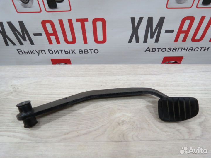 Педаль тормоза Renault Duster