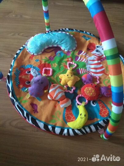 Развивающий коврик