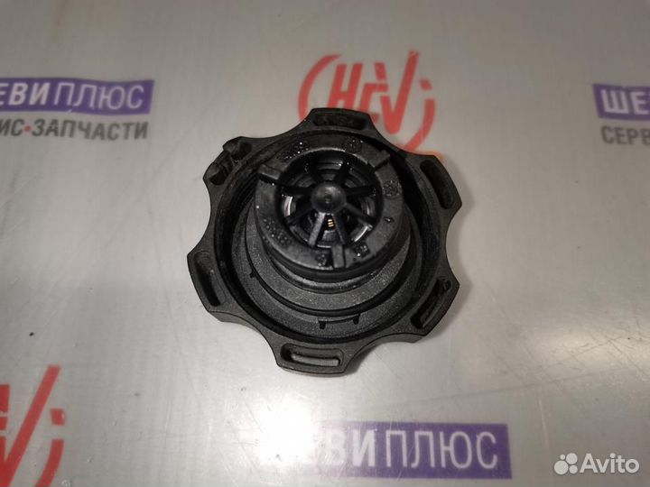 Крышка бачка расширительного Cadillac Escalade