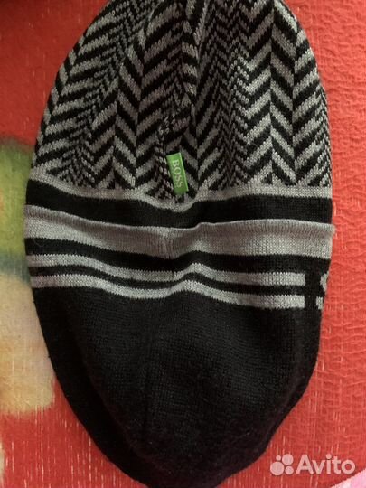 Шапка мужская, цвет черный, надпись серая