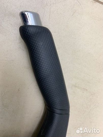 Ручка стояночного тормоза Hyundai Solaris седан