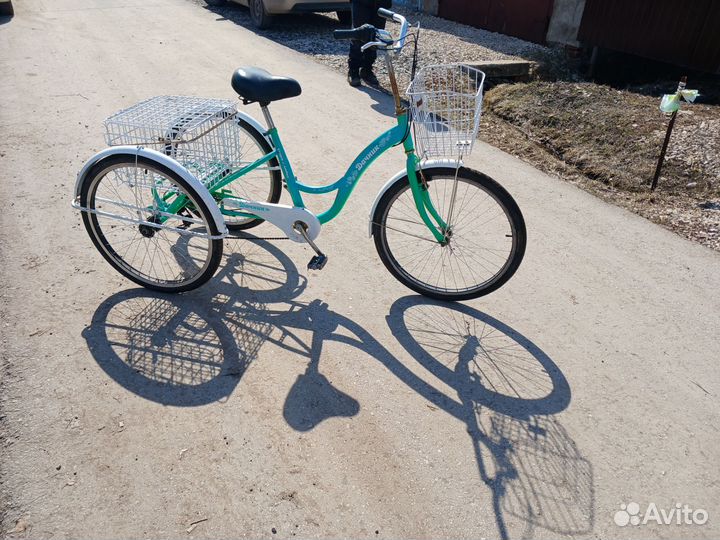 Велосипед взрослый трех колесный