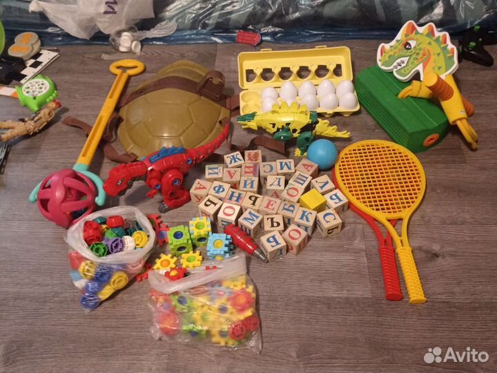 Развивающие игрушки пакетом