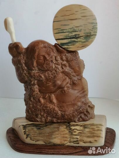 Фигурки бивень мамонта