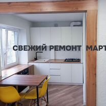 2-к. квартира, 43 м², 4/4 эт.