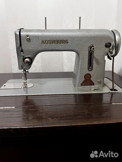 Швейная машина Altenburg