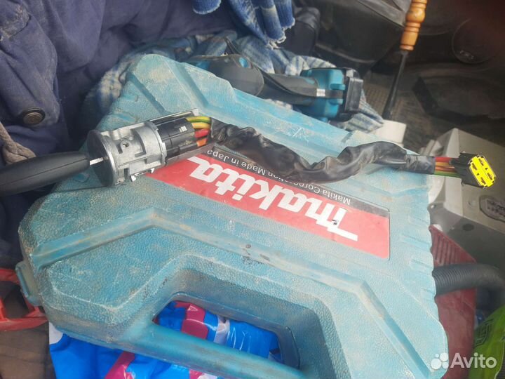 Замок зажигания на renault logan 1