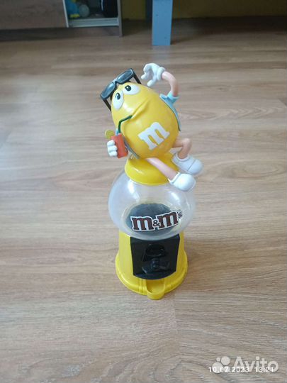 Автомат m&m's