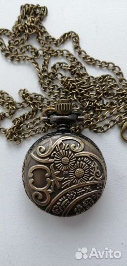 Часы кулон