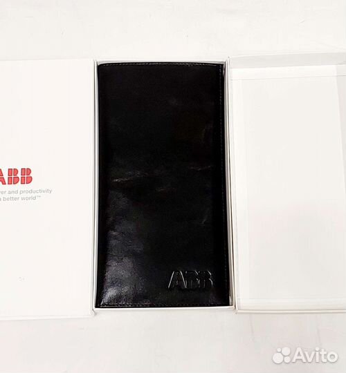 Мужской кожаный бумажник портмоне