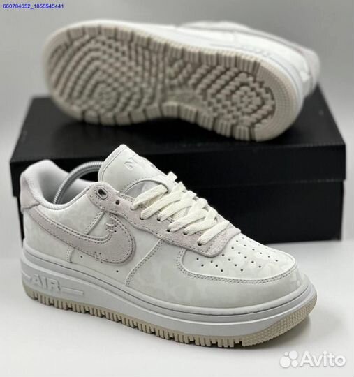 Кроссовки Nike Air Force 1 Lux