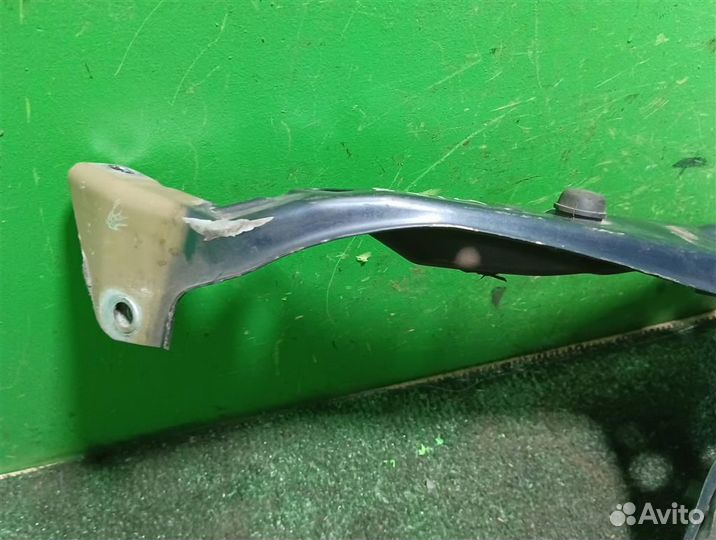 Панель передняя правая часть Opel astra H 2009