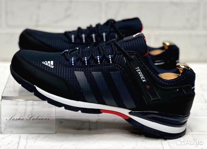 Кроссовки Adidas Terrex осенние