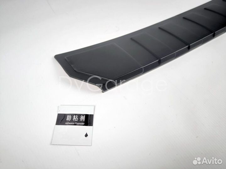 Накладка на задний бампер Subaru Outback 2020+