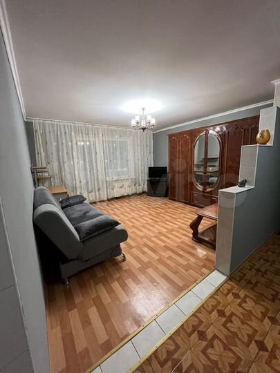 2-к. квартира, 51 м², 3/6 эт.