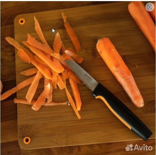 Fiskars Нож для овощей с прямым лезвием