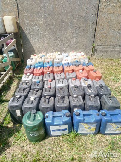 Канистры пластиковые бу