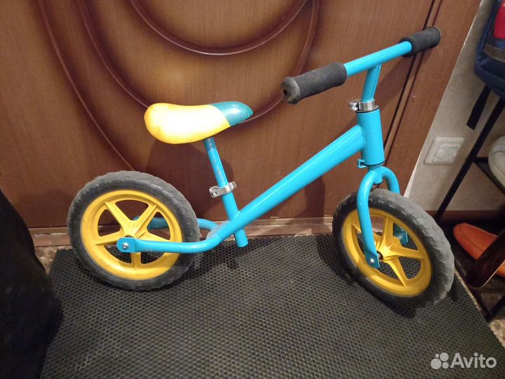 Беговел 12 дюймов