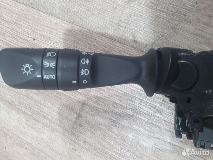 Блок подрулевых переключателей G8 toyota Hilux