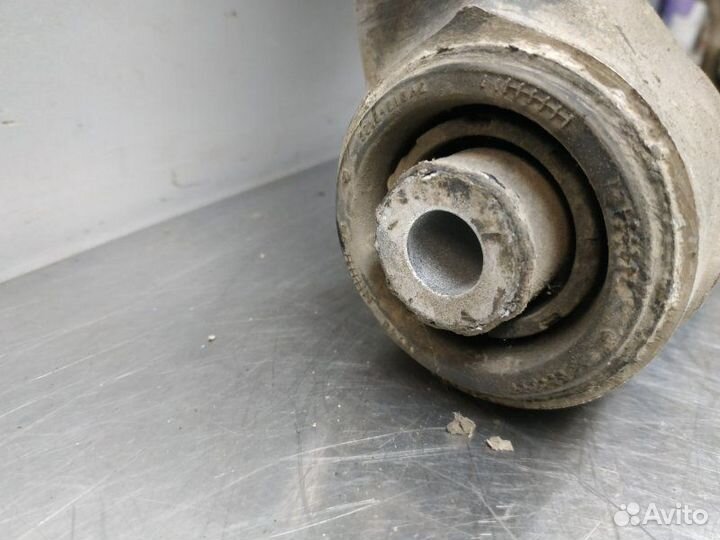 Рычаг задний левый Jeep Grand Cherokee WK2