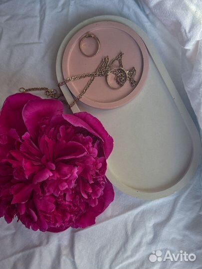 Подставка из гипса для украшений, свечей, мелочей