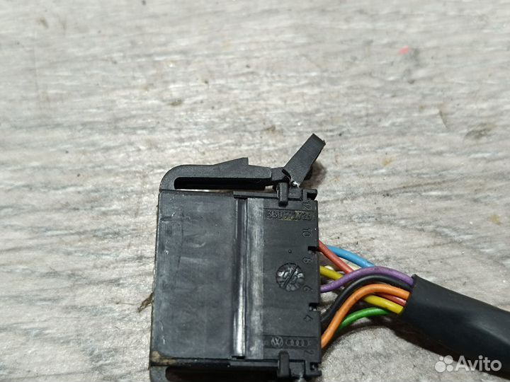 Коннектор (фишка, разъём) VAG 3B0972726