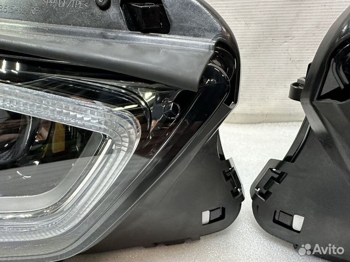 Фара левая и правая новая Mercedes AMG GT X290