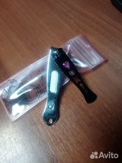 Ногтерезка (кусачки для ногтей)