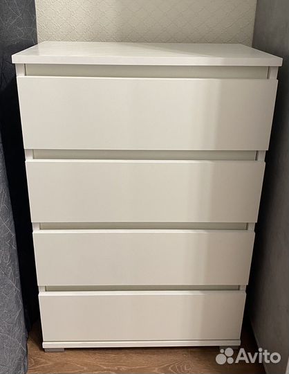 Комод белый