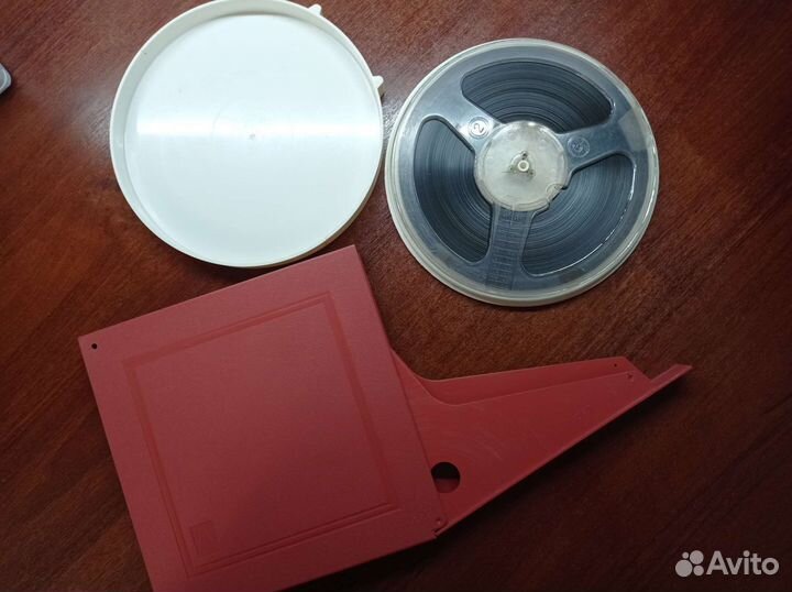 Коробки для 18-х катушек магнитной ленты