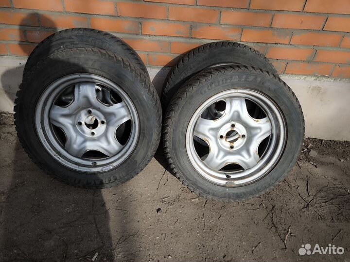 Goodyear Ultragrip Ice Arctic 205/55 R16