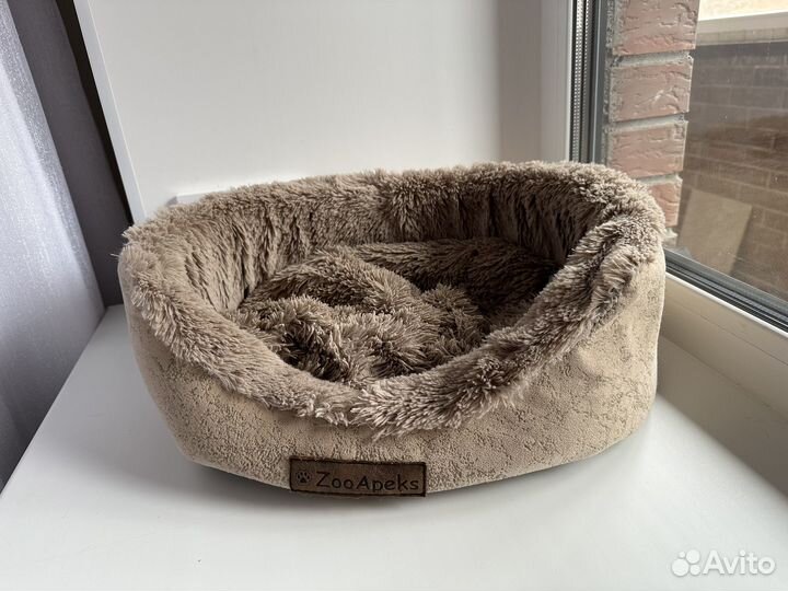 Одежда для маленькой собачки, лежанка, игрушки