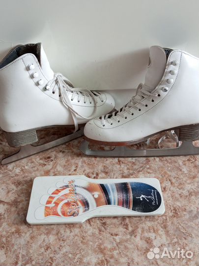 Коньки фигурные детские профессиональные Riedell