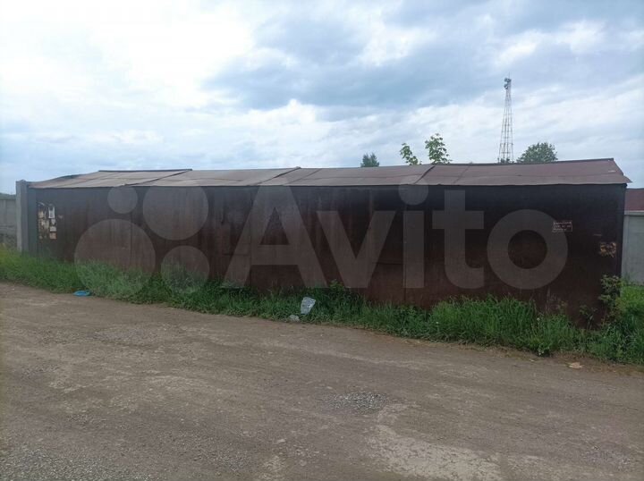 Гараж, > 30 м²