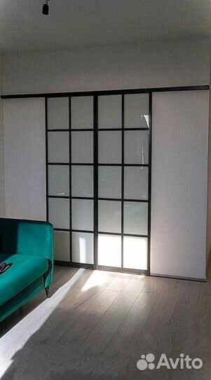 Стеклянная перегородка