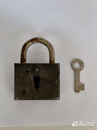 Замок навесной с контролем (СССР)