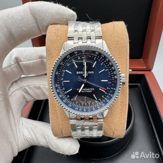 Часы женские Breitling Navitimer