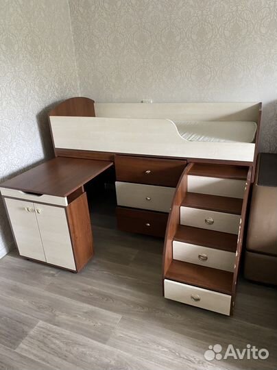 Кровать чердак