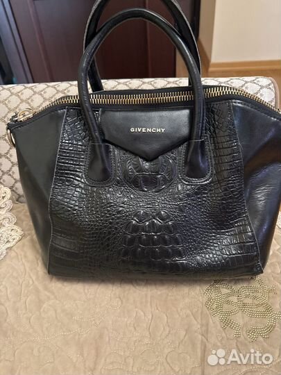 Сумка Givenchy