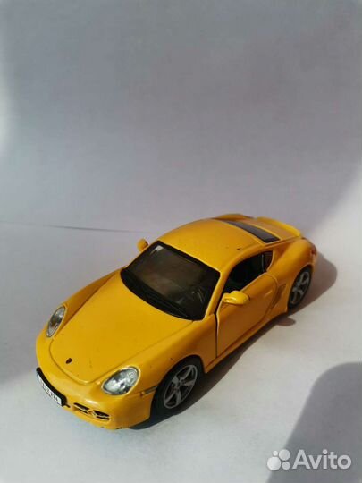 Игрушечные модели автомобилей