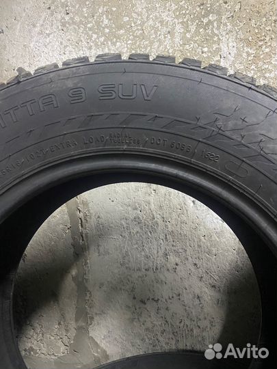 Nokian Tyres Hakkapeliitta 9 SUV 215/65 R16 102T