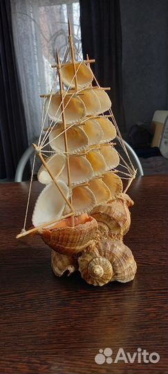 Кораблик с морских ракушек