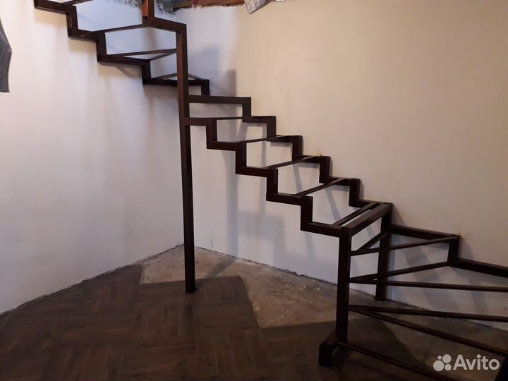 Лестницы на второй этаж