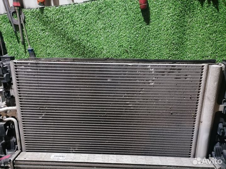 Радиатор кондиционера Volvo V60 FW