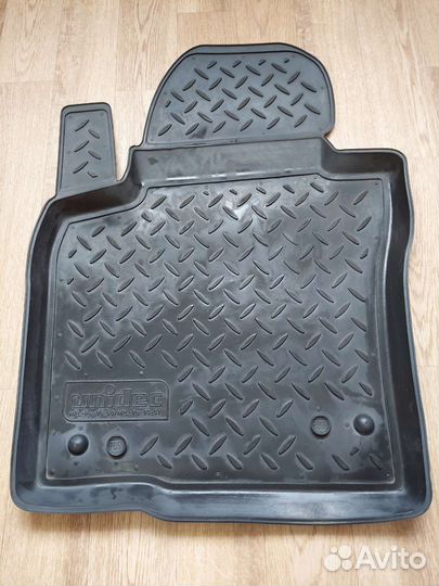 Автомобильные коврики volkswagen tiguan 1