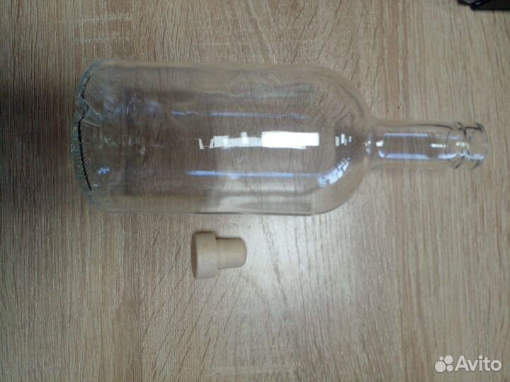 Бутылка стеклянная 0.5 с пробкой