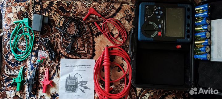 DT-6605 Цифровой мегаомметр