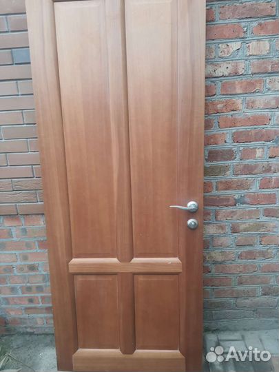 Дверь деревянная бу