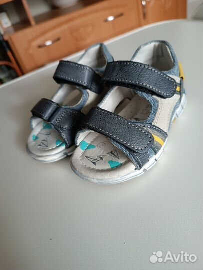 Детская обувь