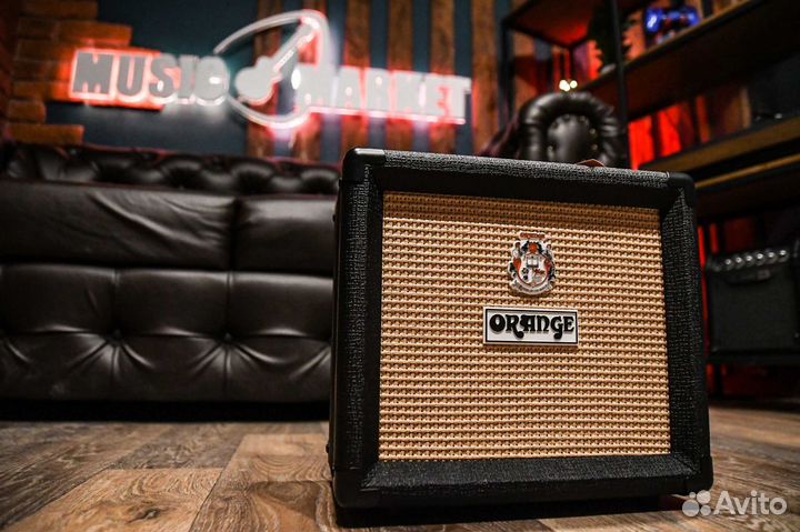 Гитарный комбоусилитель / Комбик + Аксессуары